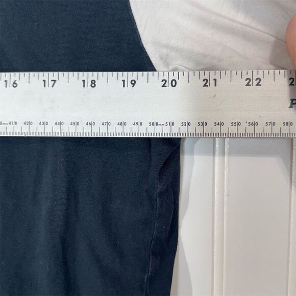 Nike Jordan Legacy AJ11 Black Long Sleeve Graphic Tee Streetwear NBA Y2K Style L - Picture 2 of 8